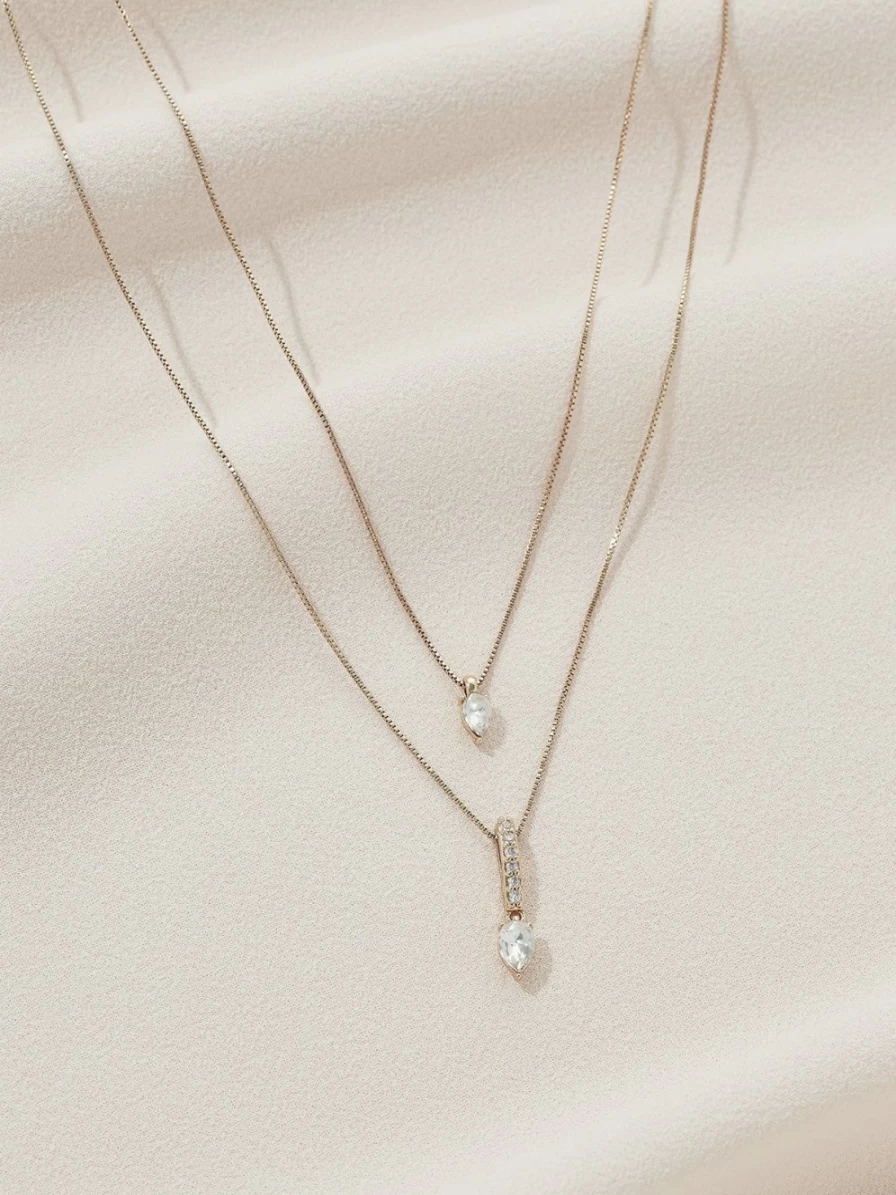Olive & Piper Nomi Layered Pendant Necklace - Elegant Layered Chain Jewelry for Women