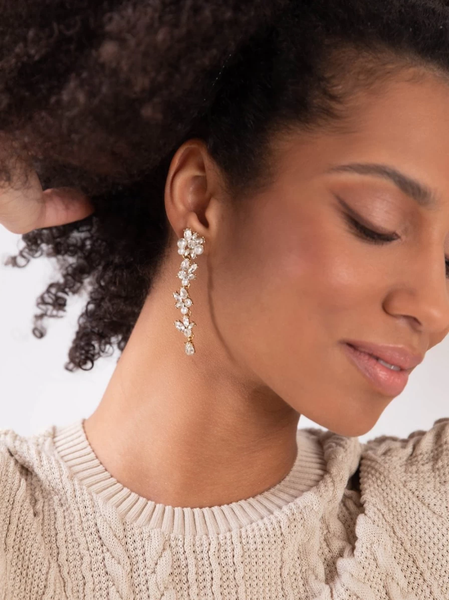 Olive & Piper Savannah Clip-On Drop Earrings – Elegant Gold Hoop Dangles