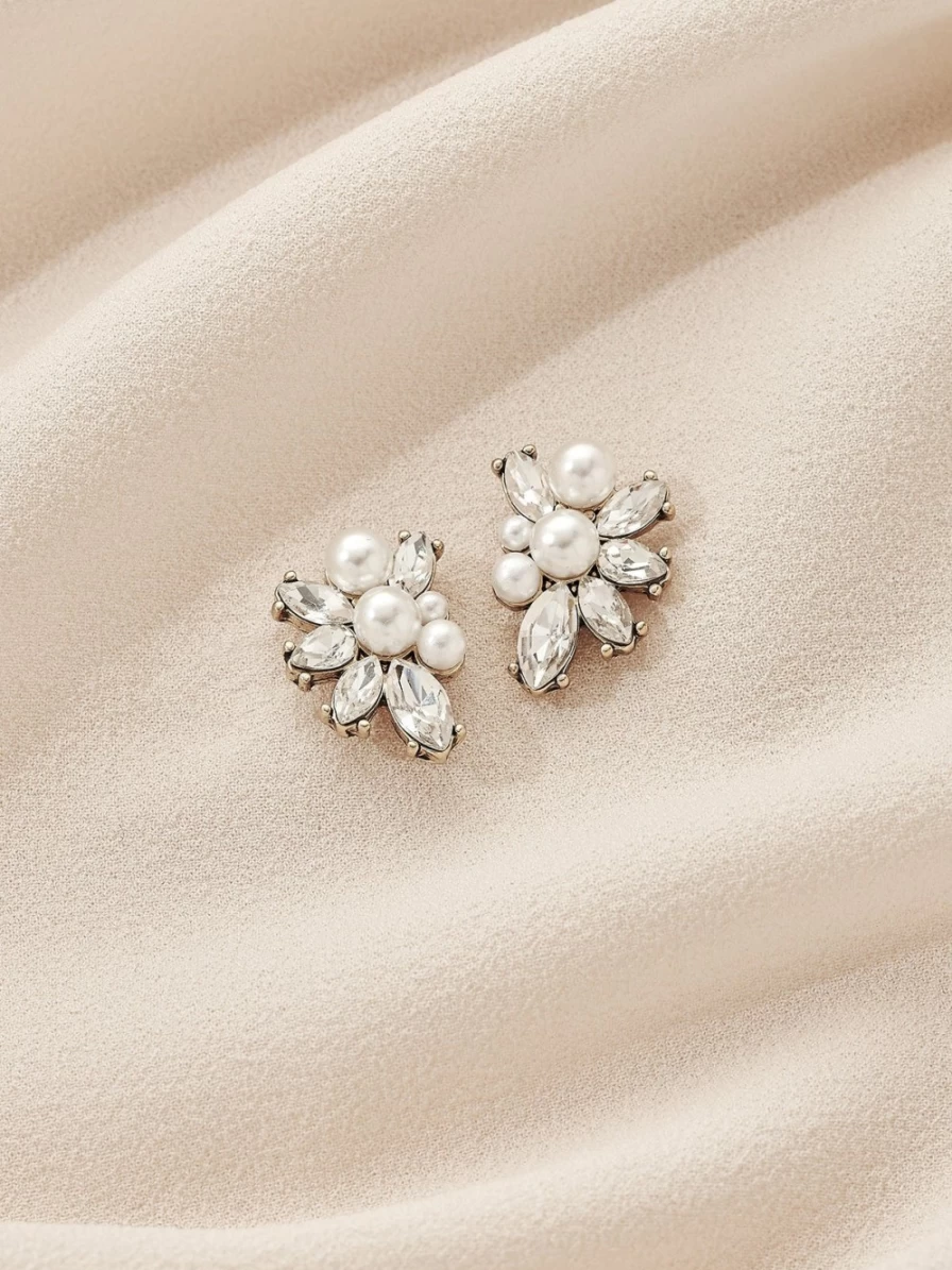"Olive & Piper Sunny Gold Hoop Earrings – Dainty & Elegant Summer Jewelry"