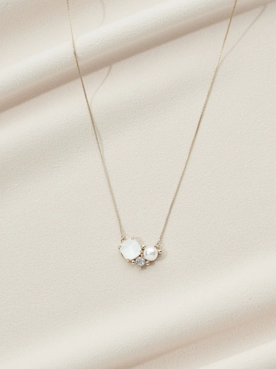 "Olive & Piper Sadie Pendant Necklace - Special Edition Jewelry"