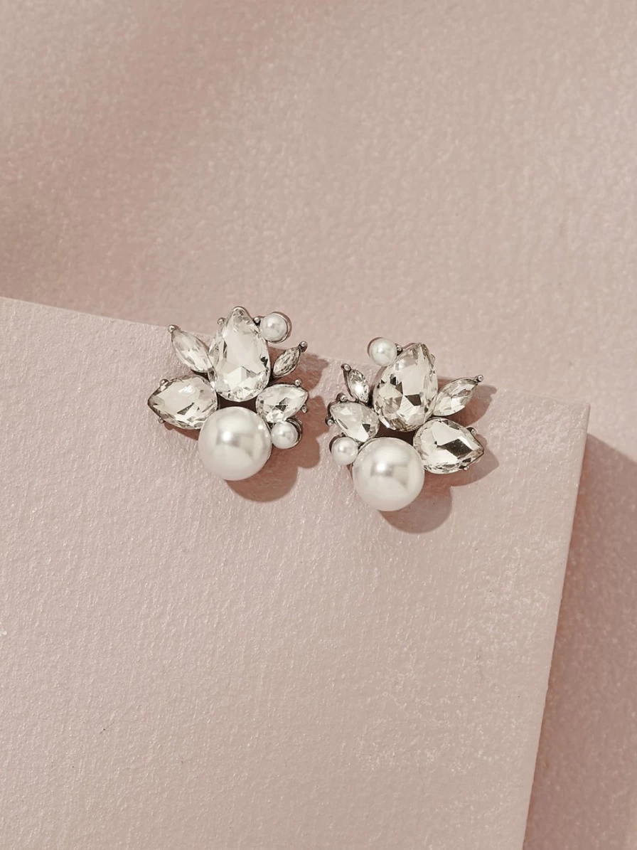 "Olive & Piper Bordeaux Stud Earrings – Elegant Gold-Tone Studs for Women"