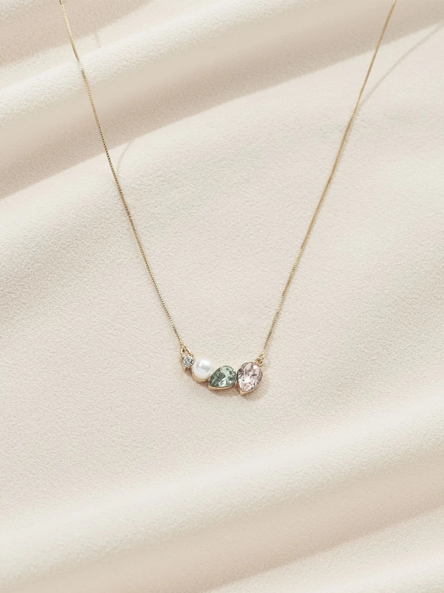 Olive & Piper Teri Gold Pendant Necklace - Elegant Layering Jewelry