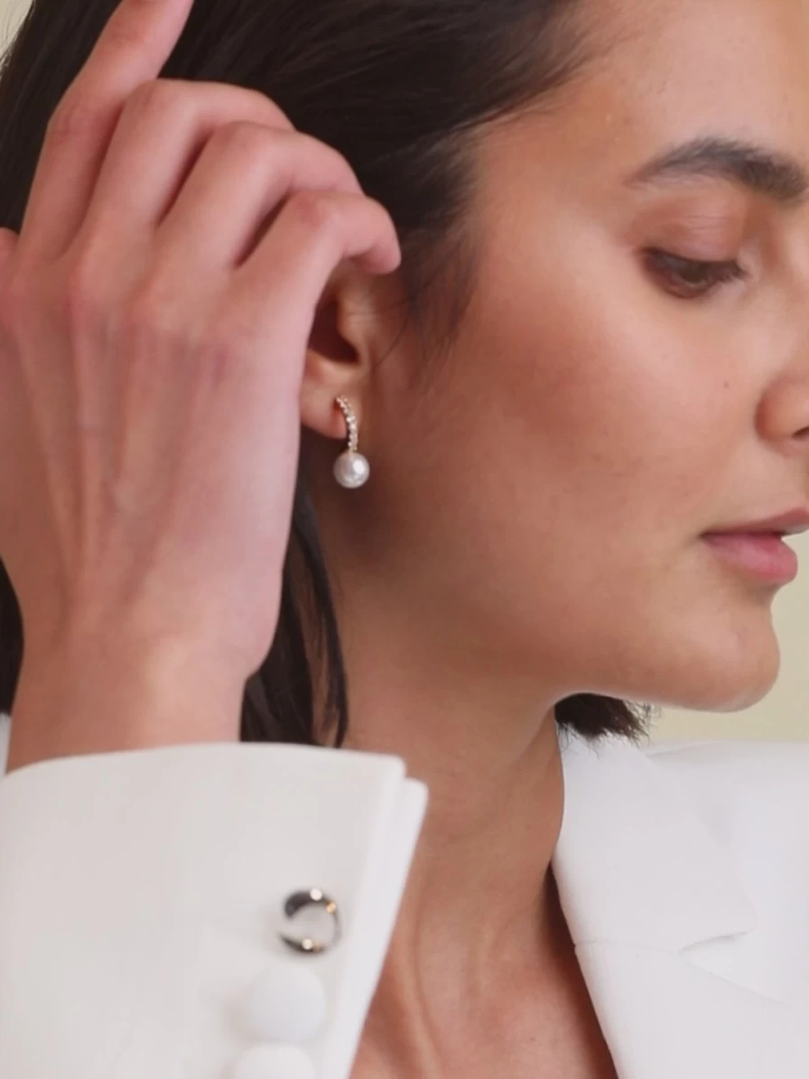 Olive & Piper Malia Gold Half Hoop Earrings - Elegant Medium Hoop Earrings for Women