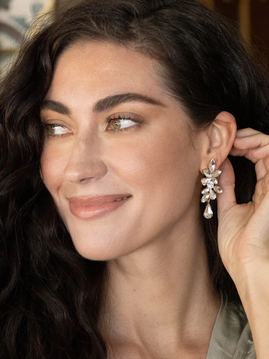"Olive & Piper Valentina Elegant Hoop Earrings – Gold-Tone Dainty Jewelry for Women"