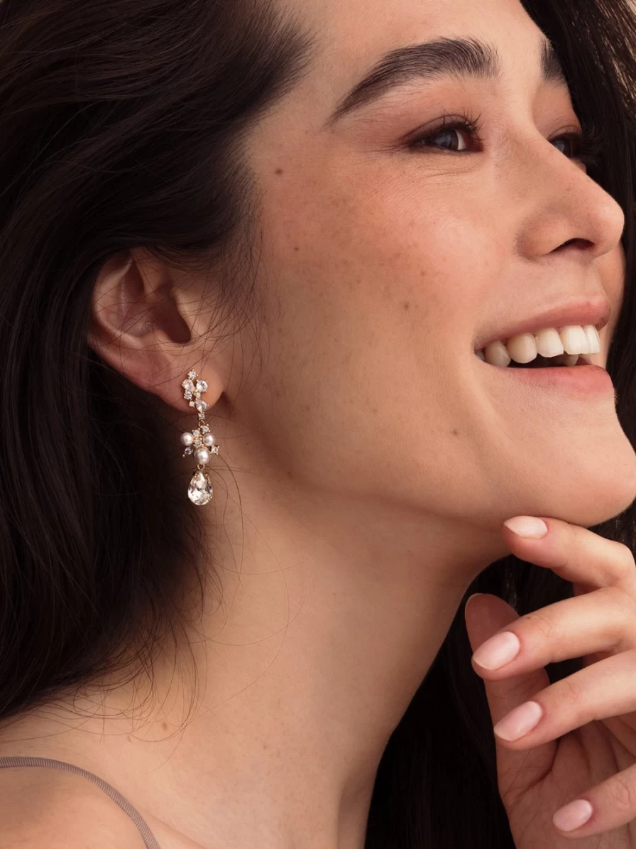 Olive & Piper Blair Clip-On Earrings – Elegant Drops for Instant Glamour