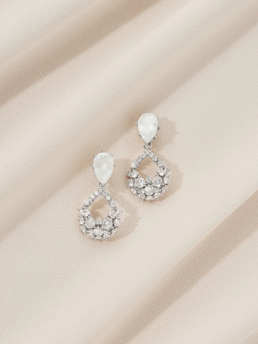 "Olive & Piper UMA Drops – Luxurious Gemstone Dangle Earrings"