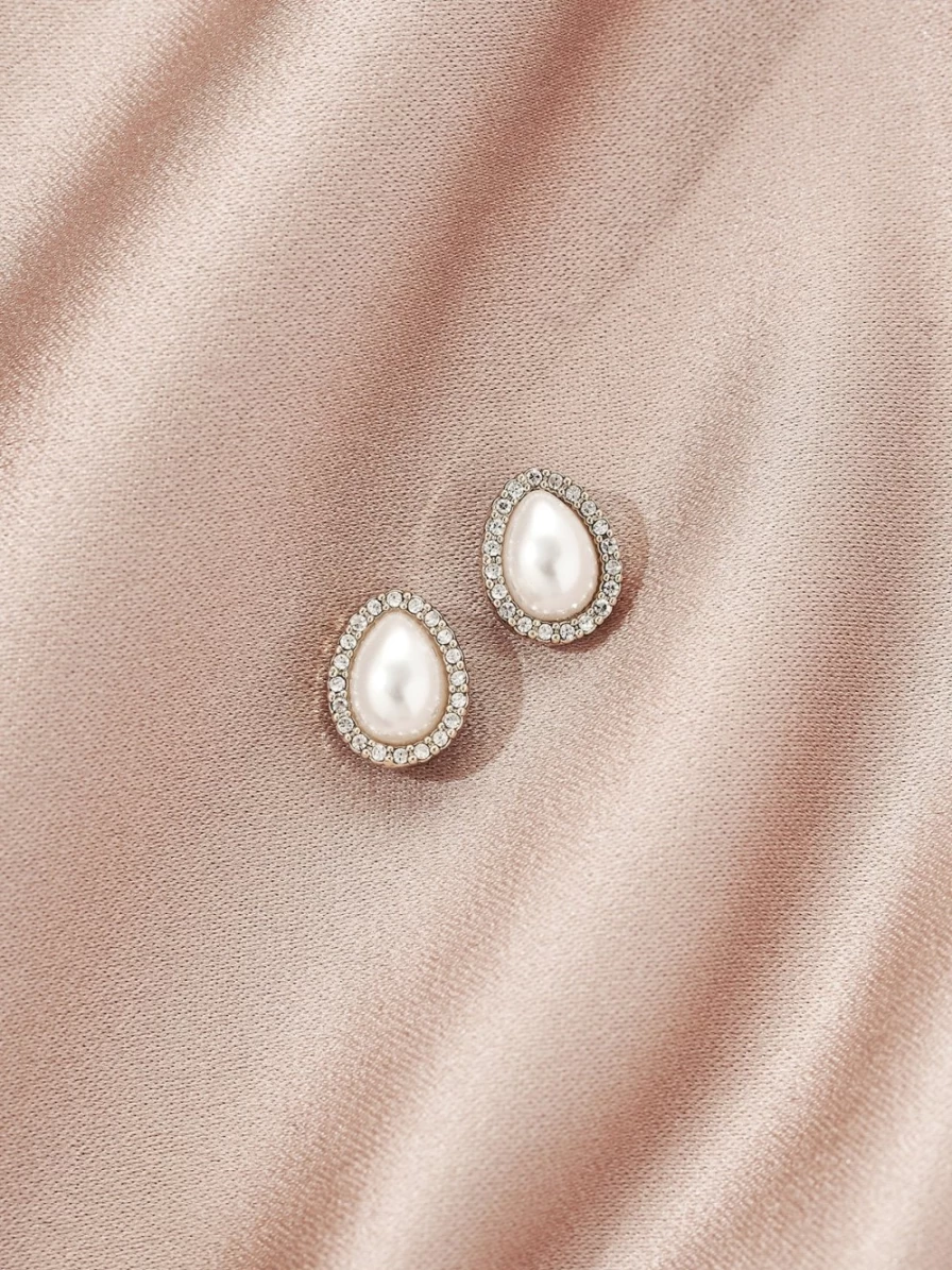 Olive & Piper Bea Stud Earrings in Gold & Pearl - Elegant Rose Gold Pearl Studs for Women