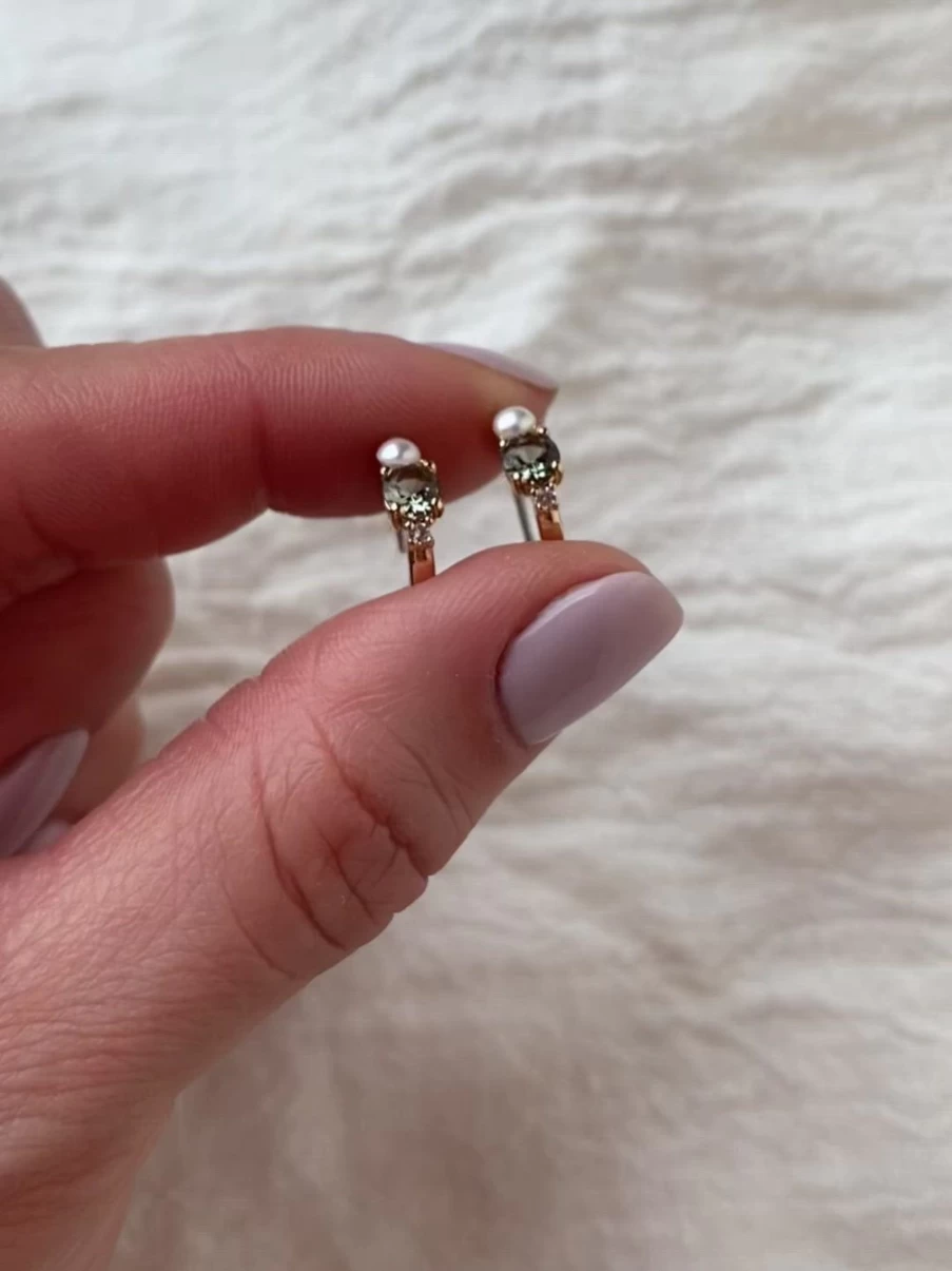 Olive & Piper Gold Hoop Earrings - Oliver Hoops Style