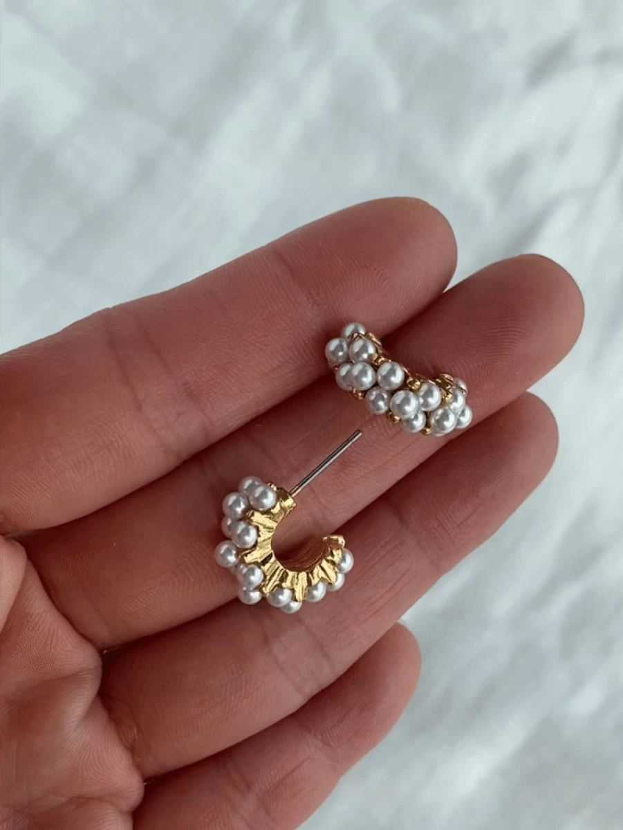 Olive & Piper Nadine Pearl Earrings Set Of 2 in Gold - Elegant Pearl Studs for Women